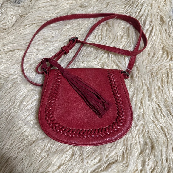 Lucky Brand Red small Shoulder/Crossbody Bag. - Picture 13 of 15